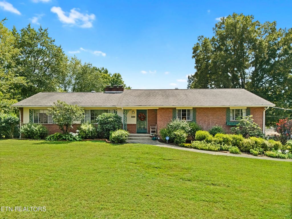 8300 Bennington Drive, Knoxville