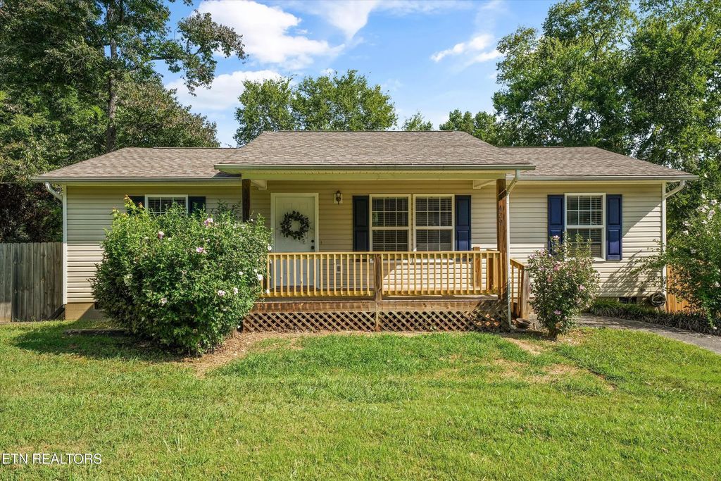 429 Woodlawn Pike, Knoxville