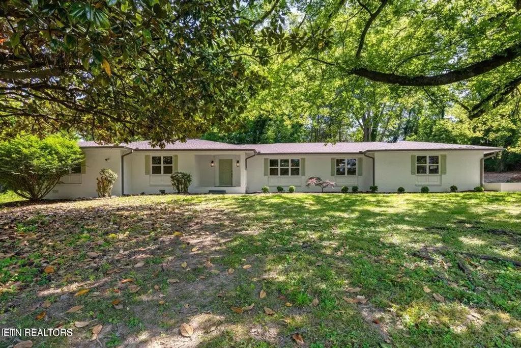 1504 Roane State Hwy, Kingston