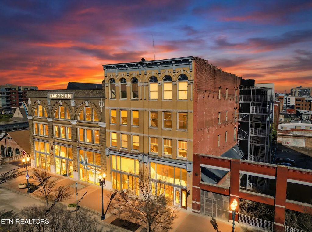112 S Gay St 207, Knoxville