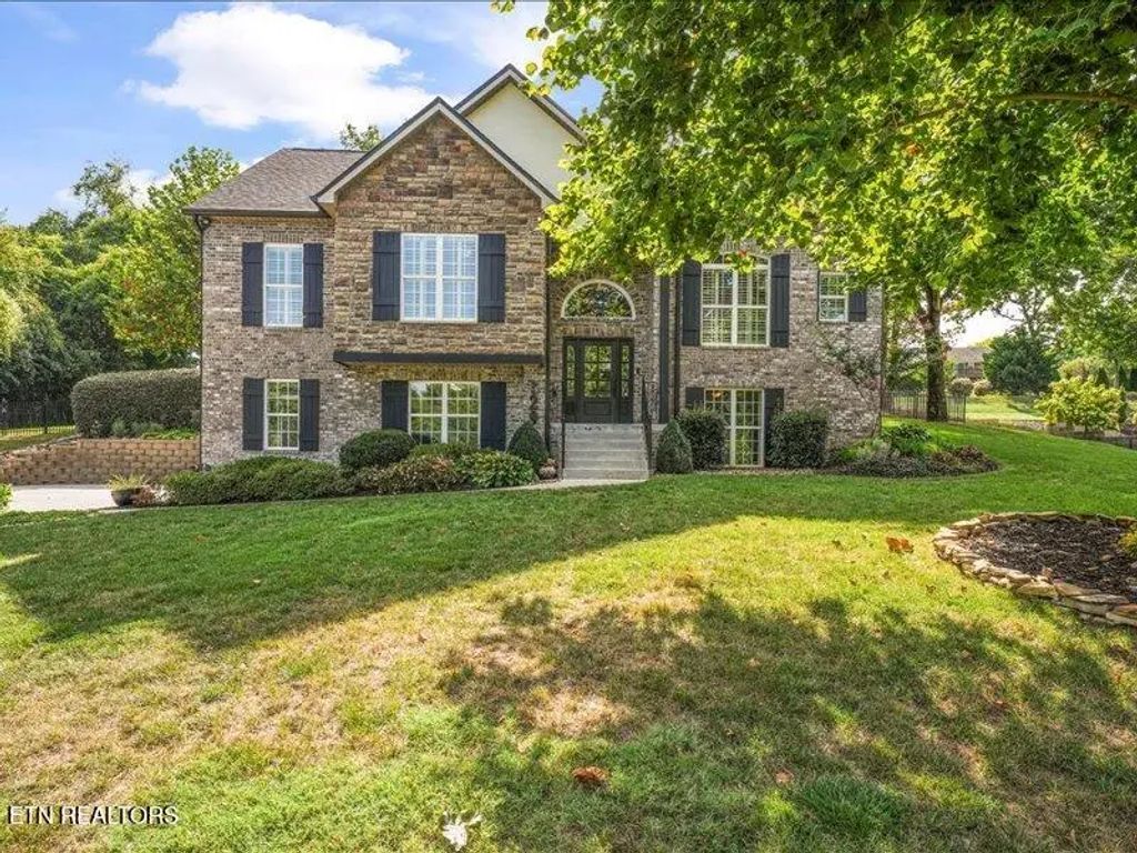 329 Cashmere Lane, Knoxville