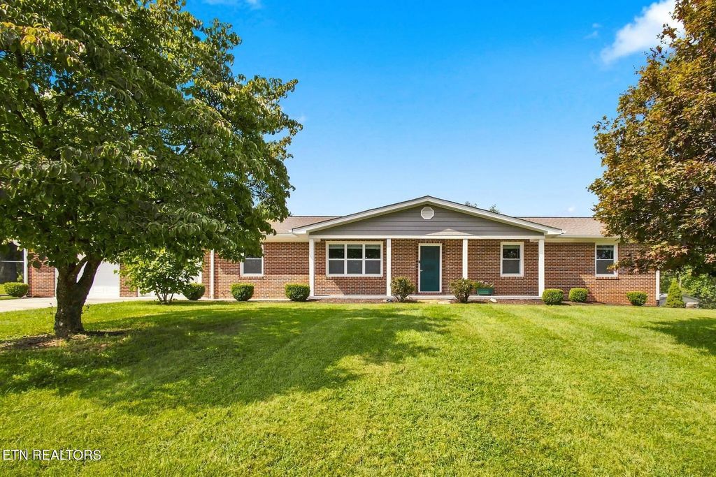 4121 Navaho Drive, Johnson City