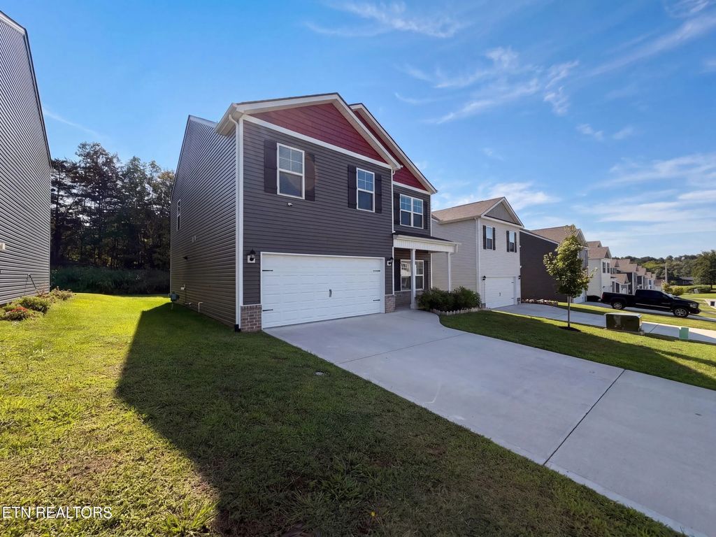 1120 Amber Vista Lane, Knoxville
