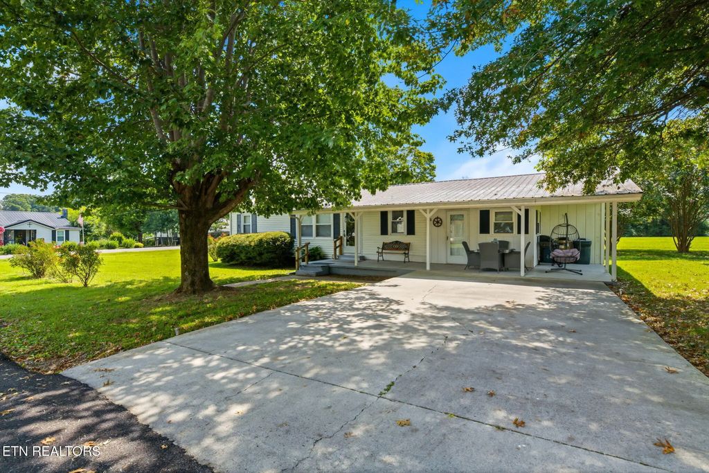 34 Mckinney St, Englewood