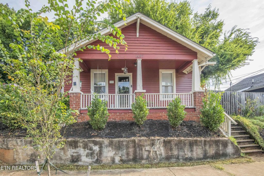 1137 Overton Place, Knoxville