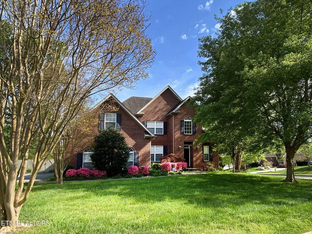 1222 Harrison Glen Lane, Knoxville