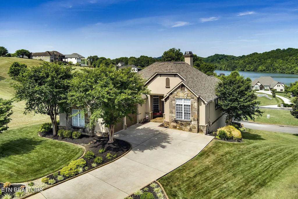 315 Hummingbird Drive, Vonore