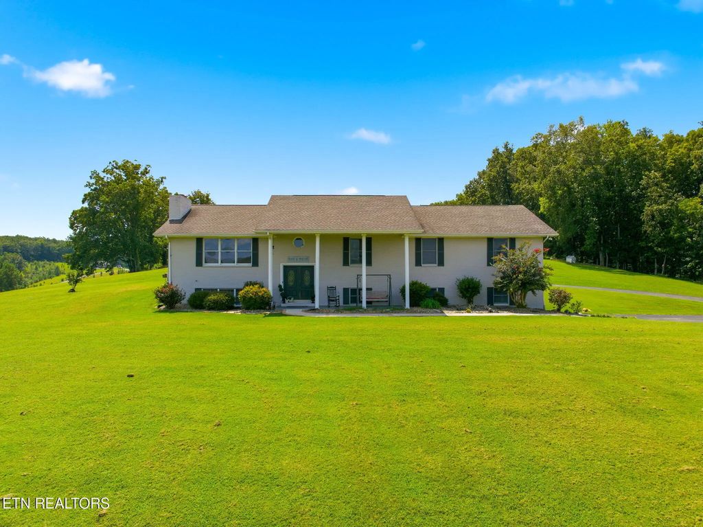 482 Brickell Ridge Rd, Decatur