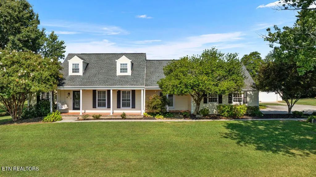 1910 Smoky View Circle, Maryville