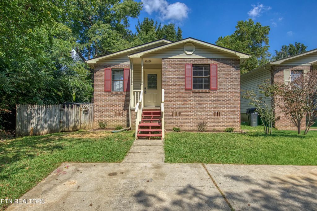 2001 Countryhill Lane, Knoxville