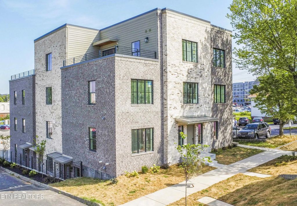 1911 Forest Ave 201, Knoxville