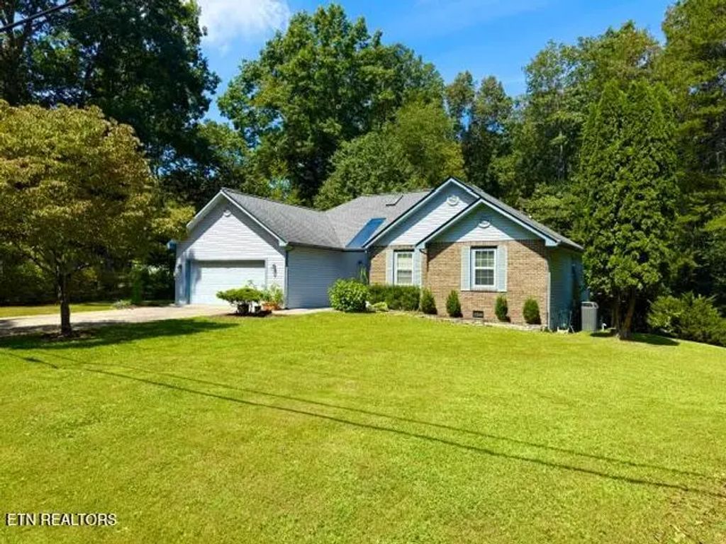 103 Dovenshire Drive, Crossville