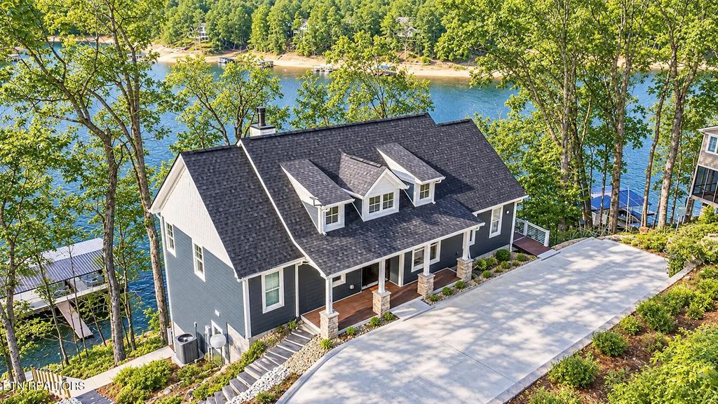 1765 Cove Pointe Rd, LaFollette