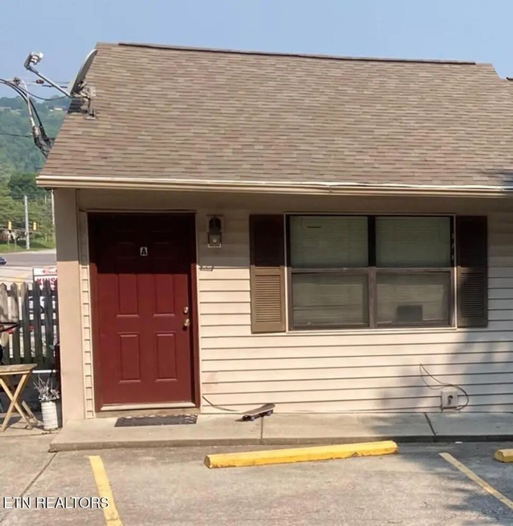 205 Fourth St A, Kingston