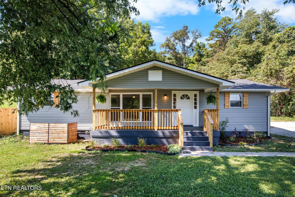 462 Island Ford Rd, Jacksboro