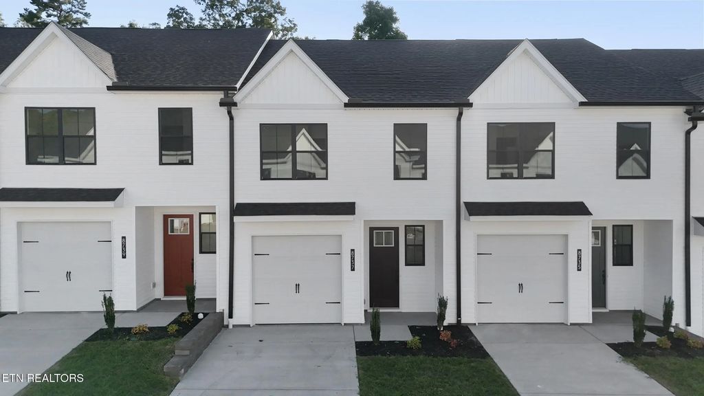 8737 Chapman Trace Way, Knoxville