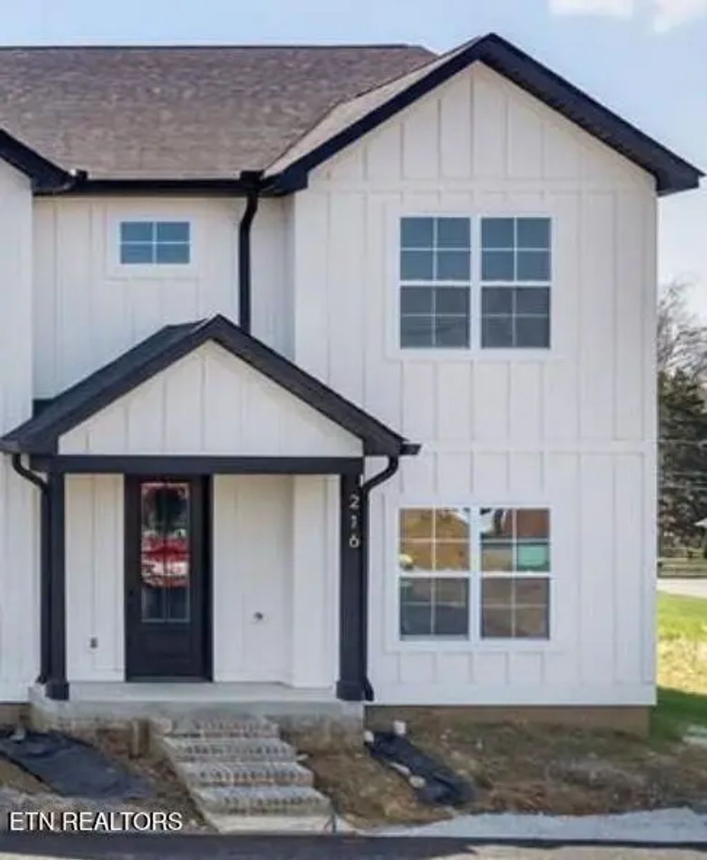 216 W Jere Whitson Rd, Cookeville
