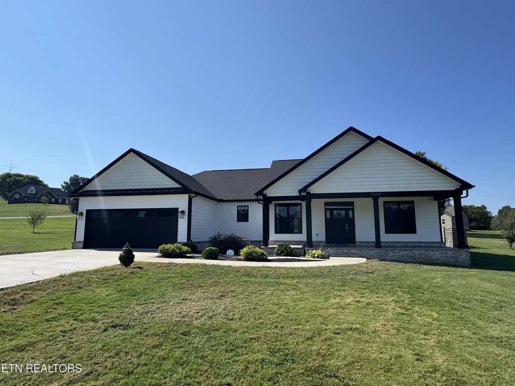 5808 Chester Lane, Maryville
