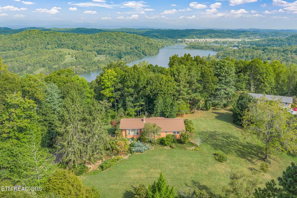 4400 Clinch View Lane, Knoxville