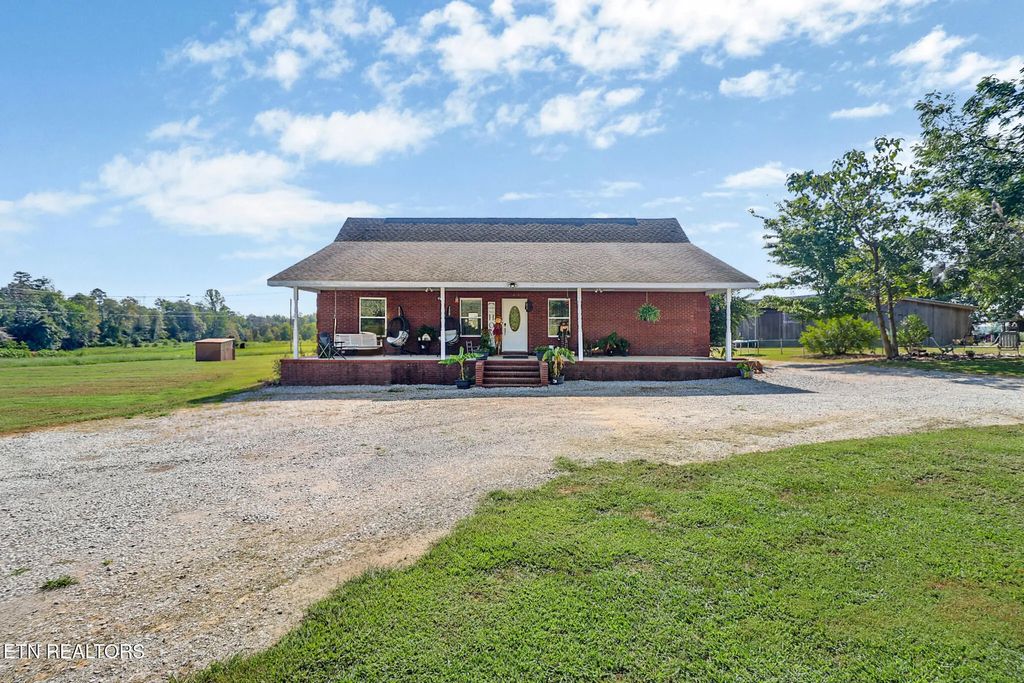 279 Smith Rd, Crossville