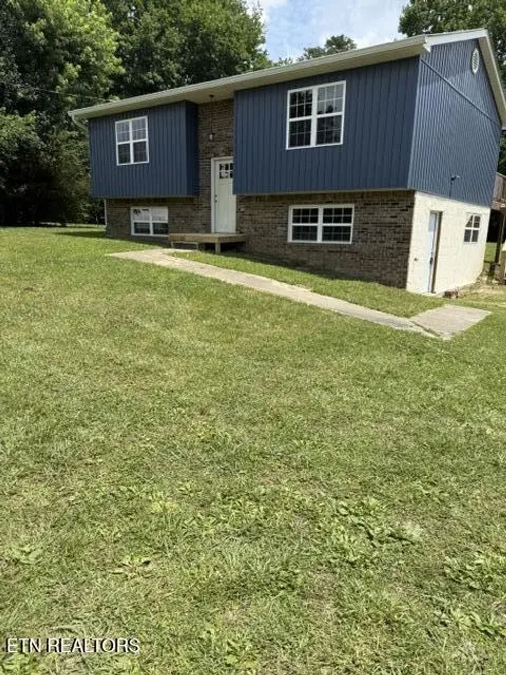 115 Susack Lane, Wartburg