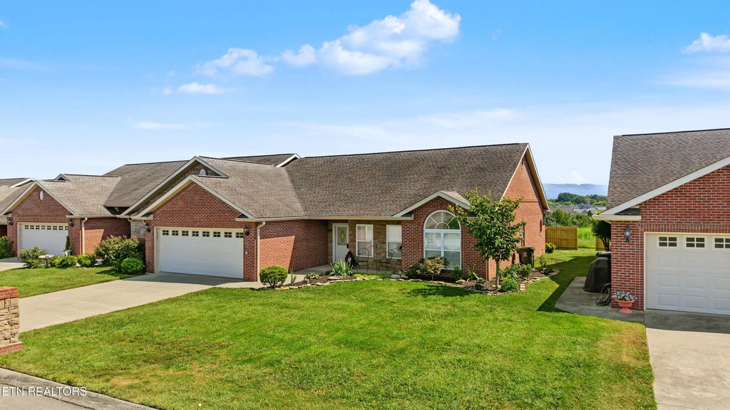2704 Manassas Drive 2, Maryville