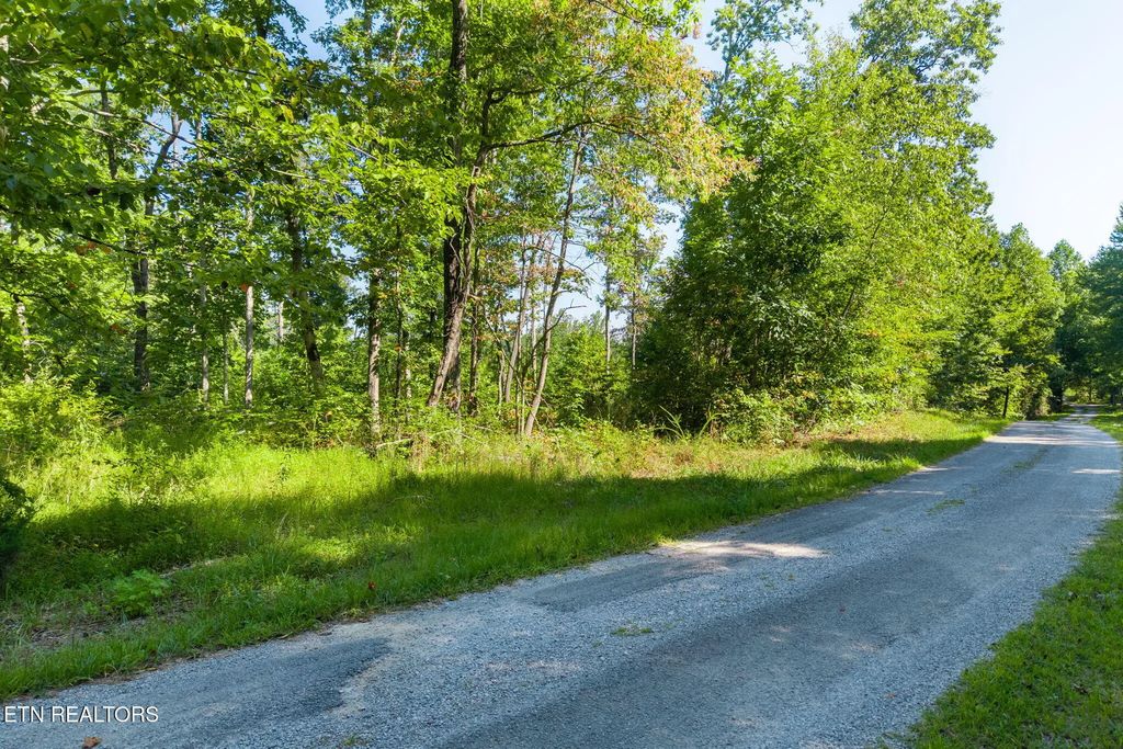 5ac Robbins Drive, Crossville