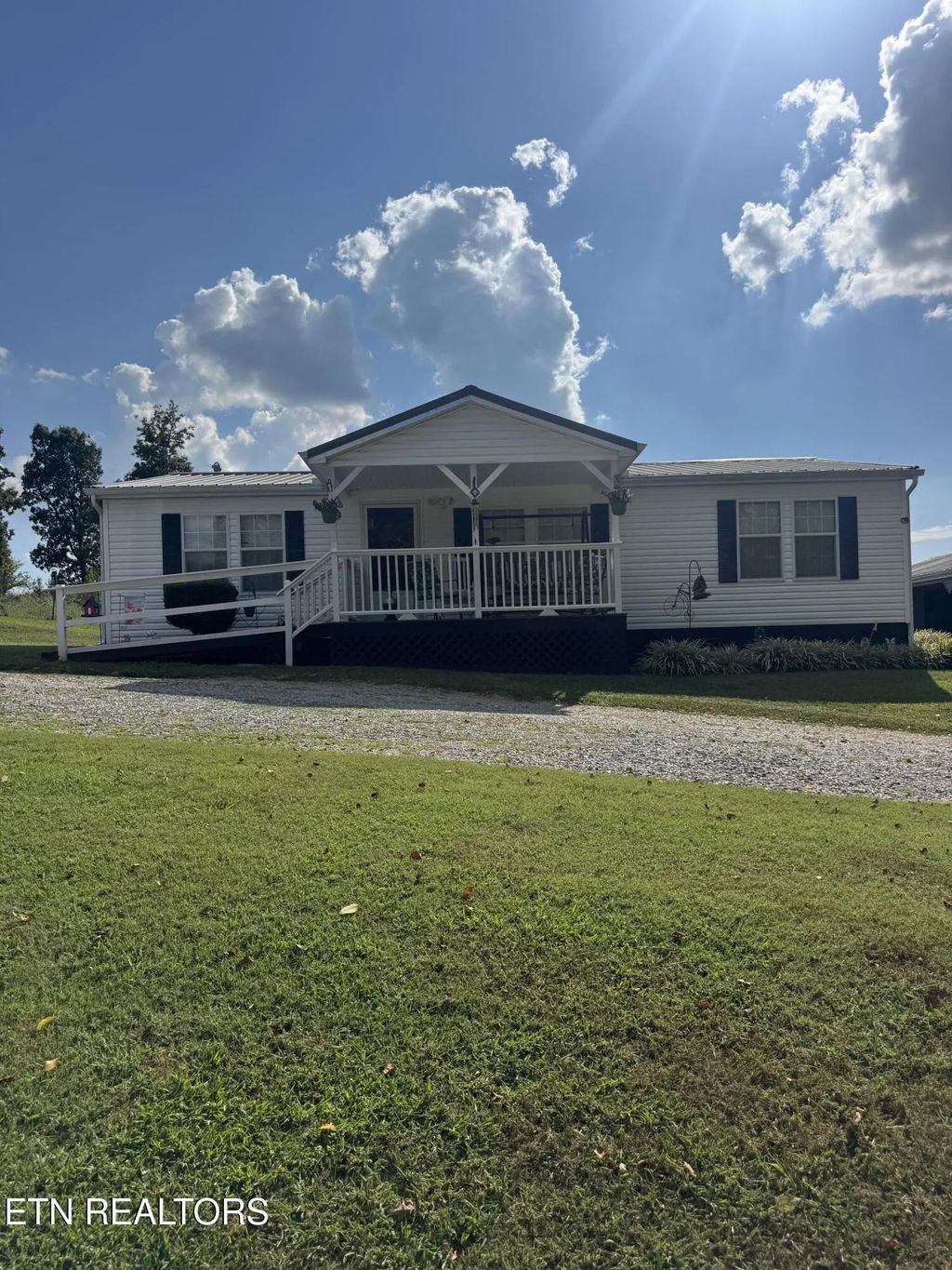 230 Ingram Rd, Madisonville
