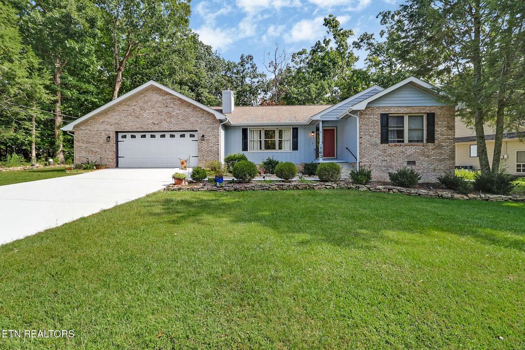 163 & 159 Lakeside Drive, Crossville