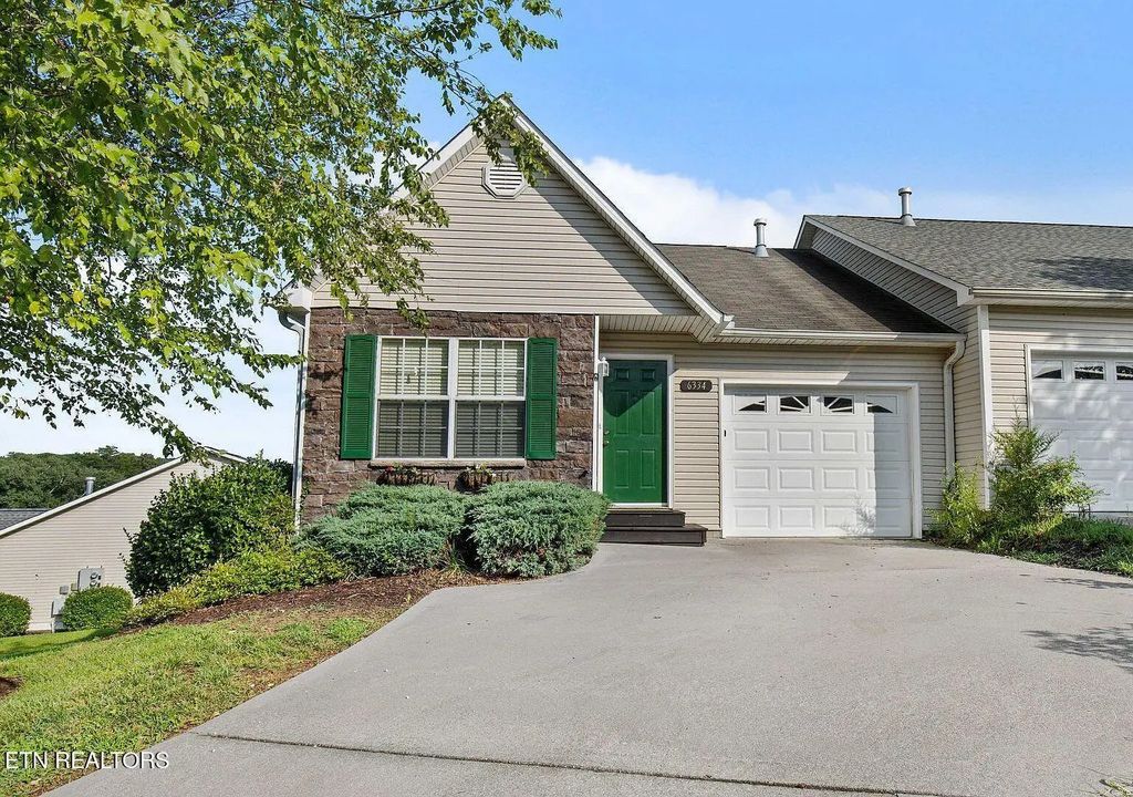 6334 Sky Song Lane, Knoxville