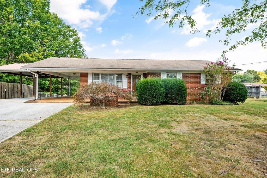8416 Andersonville Pike, Knoxville