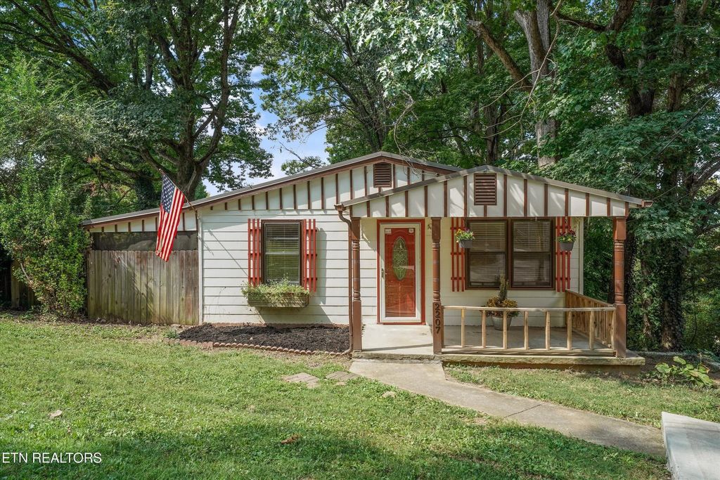 2207 Piedmont St, Knoxville