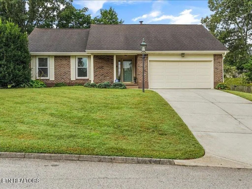 1624 Clear Brook Drive, Knoxville