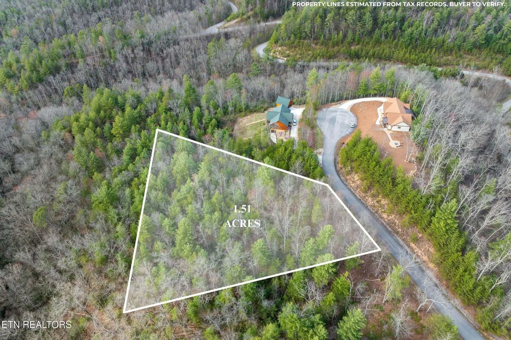 227 Black Powder Court, Walland