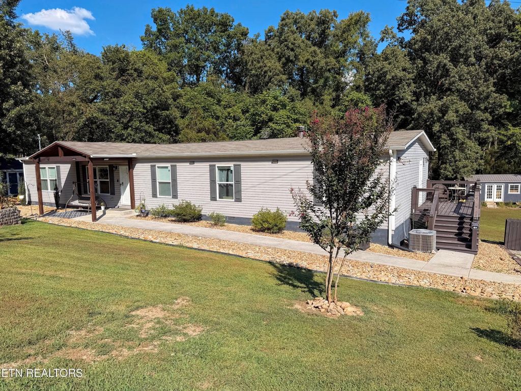 867 Grass Way, Parrottsville