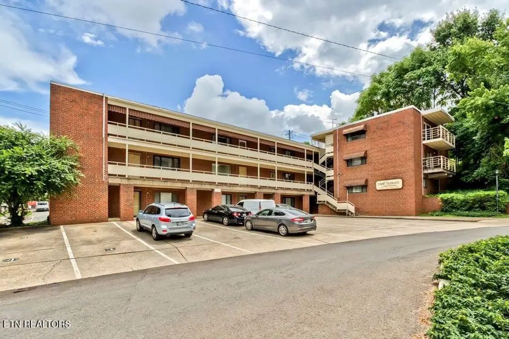 1800 Terrace Ave 1, Knoxville