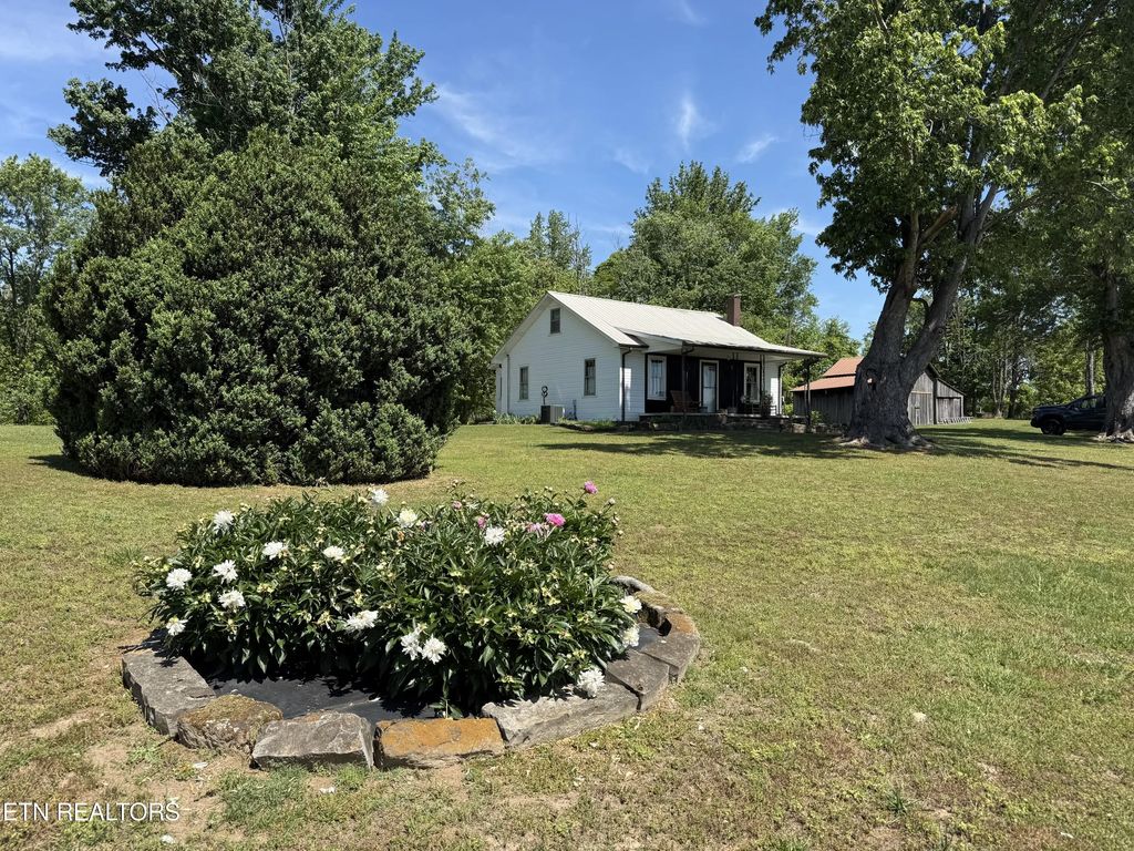 335 Nelson Cemetery Rd, Monroe