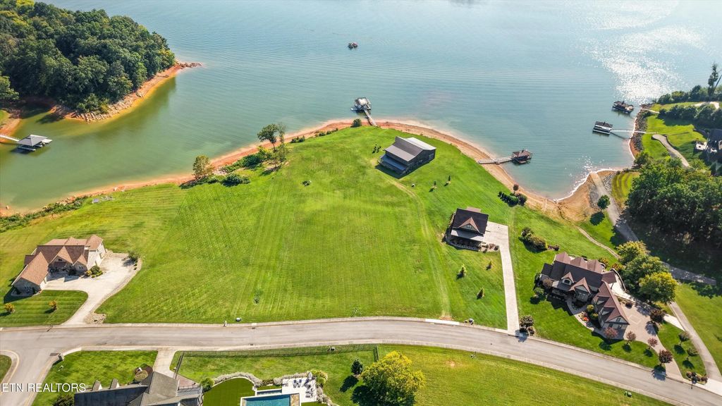 2163 Majestic Circle, Dandridge