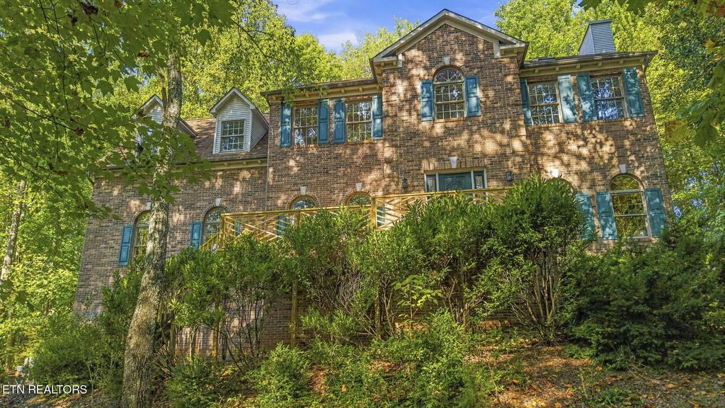1221 Night Hawk Lane, Knoxville