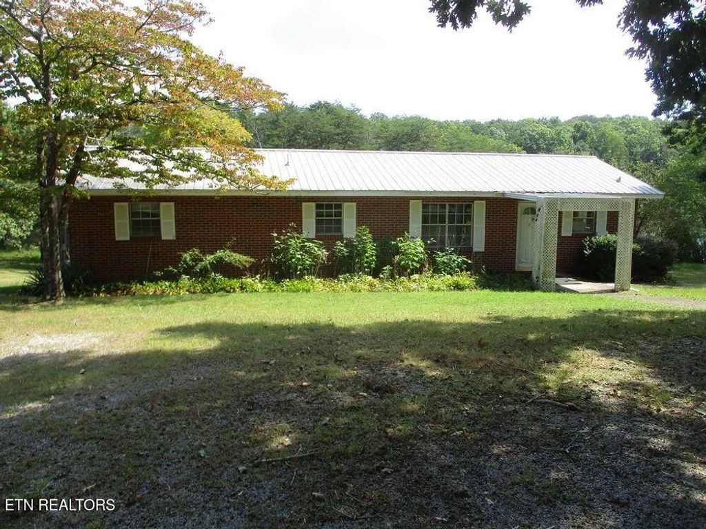 115 Lake Shore Drive, Pikeville