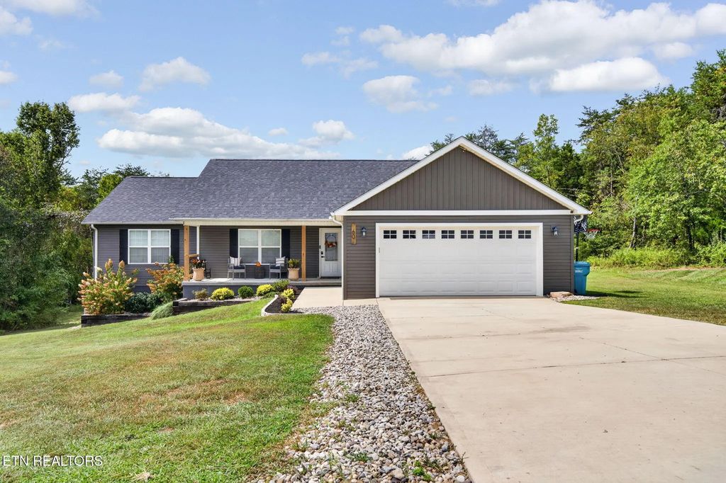 60 Capitol Drive, Crossville
