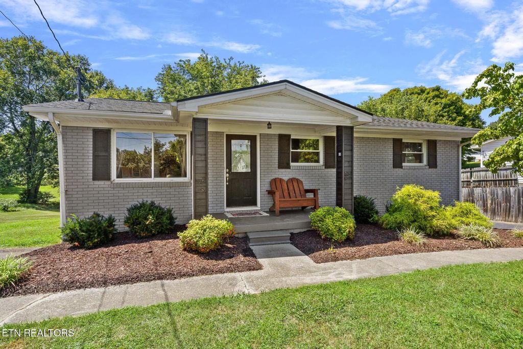 2836 Black Oak Rd, Jefferson City