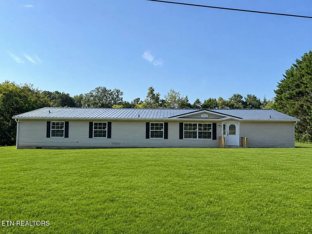 10326 Patsy Cline Way, Strawberry Plains