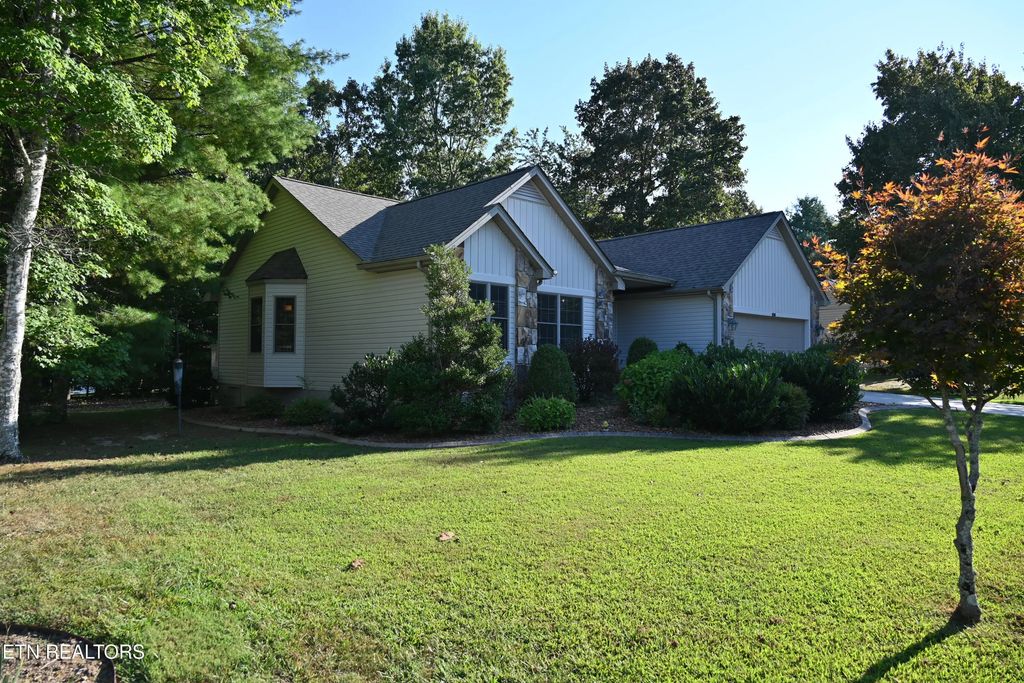 124 Windsor Rd, Crossville