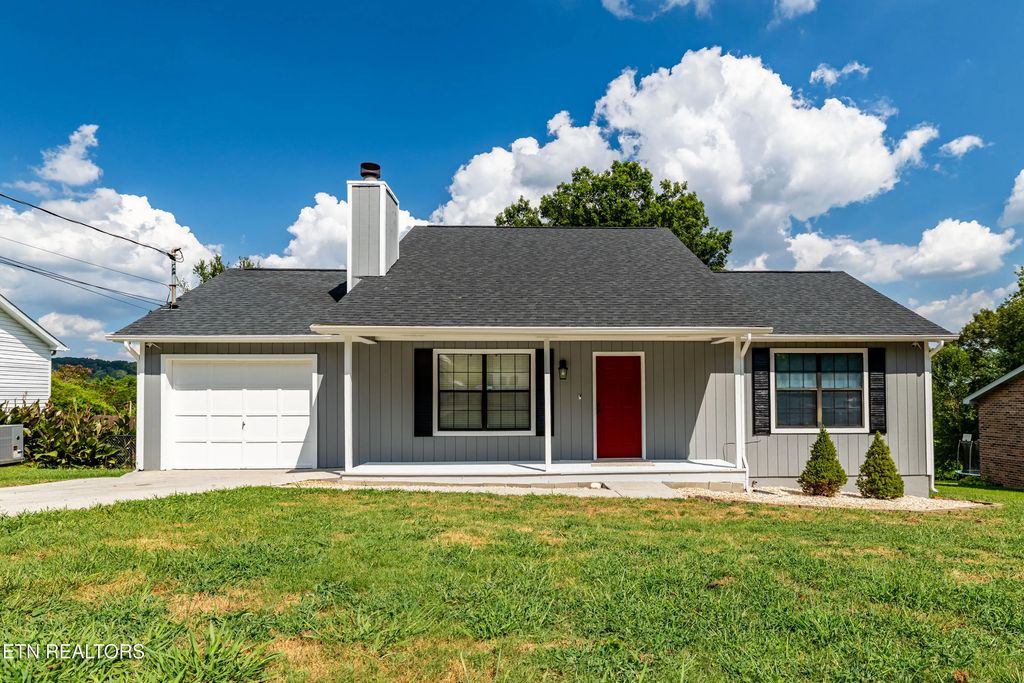 2423 Chimney Ridge Rd, Knoxville