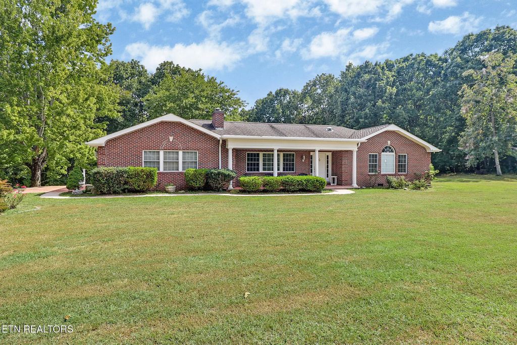 5804 Genesis Rd, Crossville