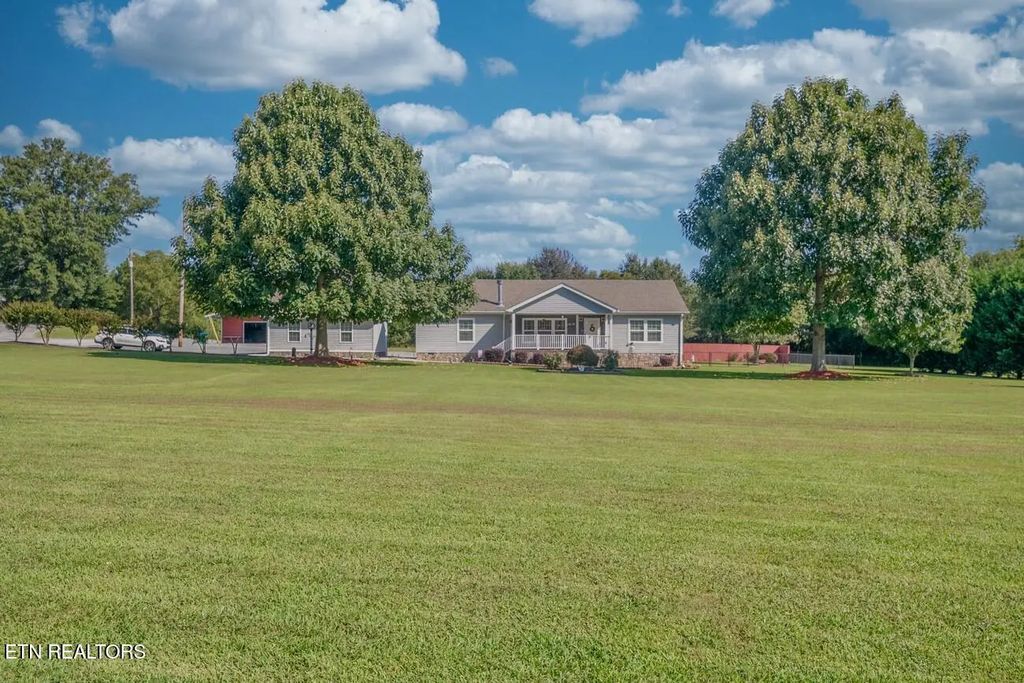 3399 Se Brown Bridge Rd Rd, Dalton