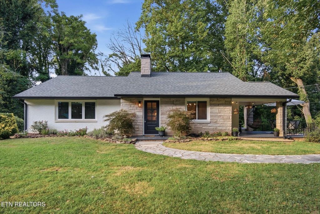 504 Locust Hill Lane, Knoxville