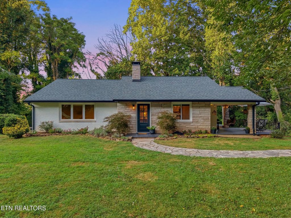 504 Locust Hill Lane, Knoxville