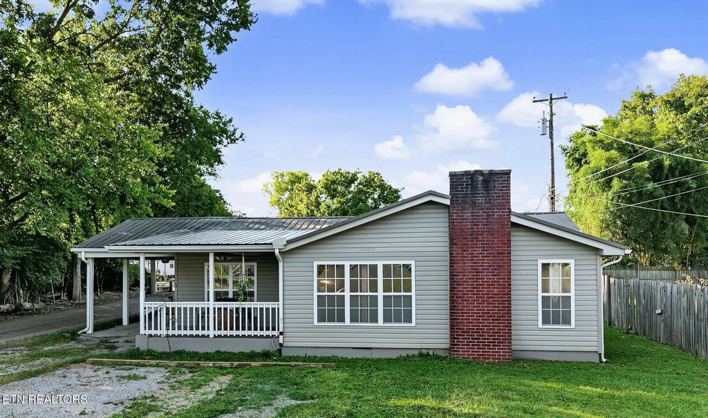 106 Carter Drive, Maryville